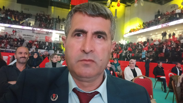 BİR ÜLKEDE FEDAKÂRLIK HEP AYNI KAPIYI ÇALIYORSA